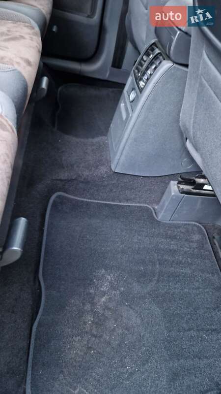 Мінівен Volkswagen Touran 2012 в Черкасах