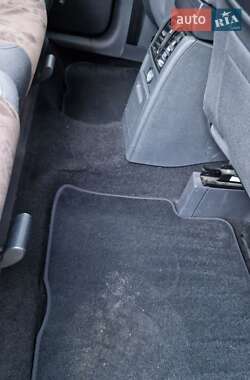 Минивэн Volkswagen Touran 2012 в 