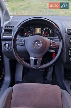 Минивэн Volkswagen Touran 2012 в 