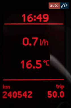 Мінівен Volkswagen Touran 2009 в 