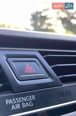 Минивэн Volkswagen Touran 2016 в 