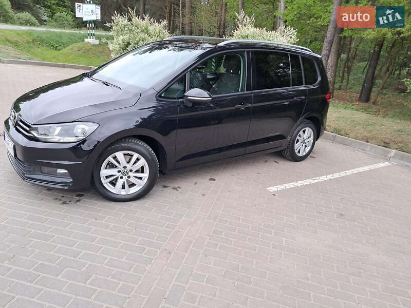 Мікровен Volkswagen Touran 2020 в Львові