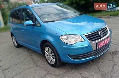 Мінівен Volkswagen Touran 2007 в 