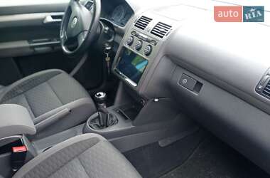 Мінівен Volkswagen Touran 2007 в 