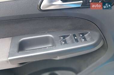 Мінівен Volkswagen Touran 2007 в 