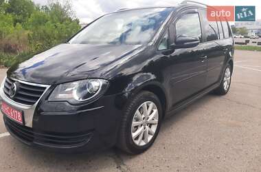 Мінівен Volkswagen Touran 2009 в Полтаві