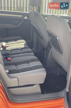 Мінівен Volkswagen Touran 2009 в 