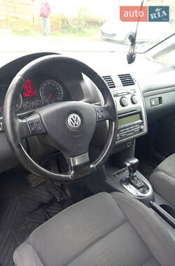Мінівен Volkswagen Touran 2009 в 
