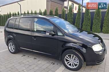 Мінівен Volkswagen Touran 2004 в 