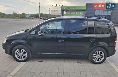 Мінівен Volkswagen Touran 2004 в 