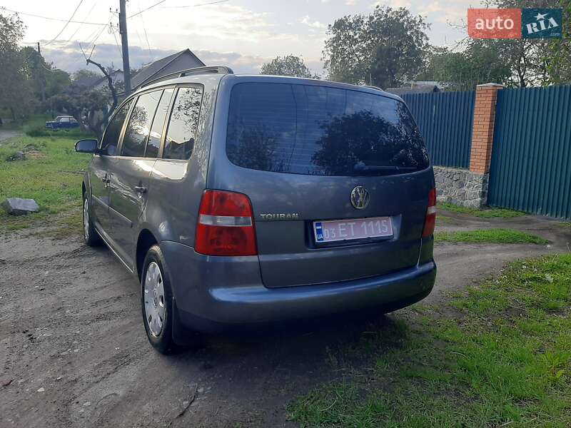 Минивэн Volkswagen Touran 2004 в Полтаве