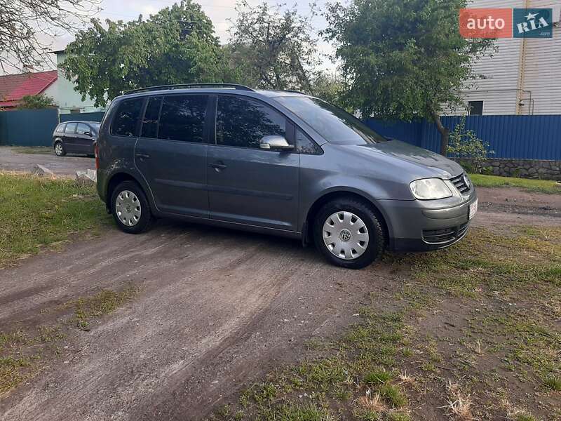 Минивэн Volkswagen Touran 2004 в Полтаве