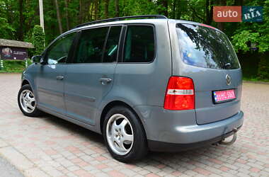 Мінівен Volkswagen Touran 2007 в 
