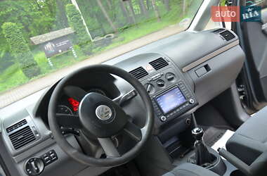 Мінівен Volkswagen Touran 2007 в 