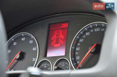 Мінівен Volkswagen Touran 2007 в 