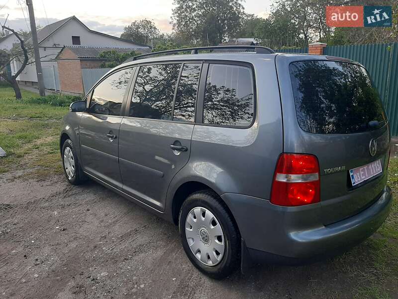 Минивэн Volkswagen Touran 2004 в Полтаве