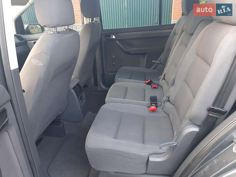Минивэн Volkswagen Touran 2004 в Полтаве