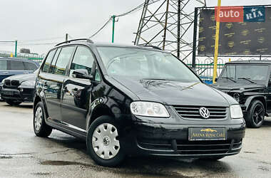 Минивэн Volkswagen Touran 2004 в 