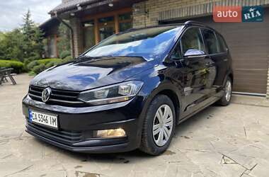 Мікровен Volkswagen Touran 2016 в Ірпені