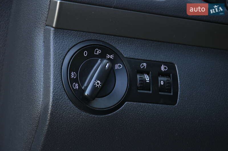 Мінівен Volkswagen Touran 2007 в Бердичеві