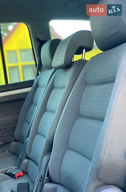 Минивэн Volkswagen Touran 2005 в 