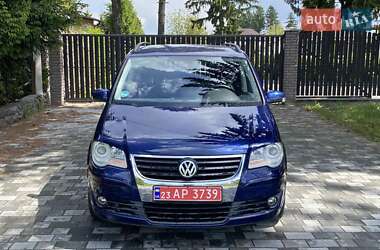Минивэн Volkswagen Touran 2009 в 
