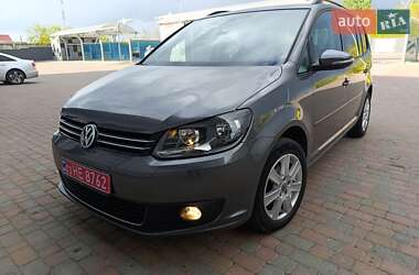Мінівен Volkswagen Touran 2011 в 