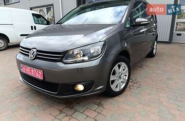 Мінівен Volkswagen Touran 2011 в 