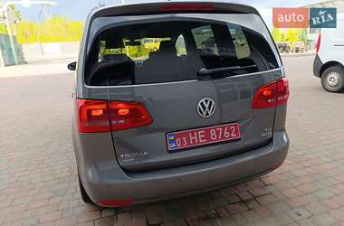 Мінівен Volkswagen Touran 2011 в 