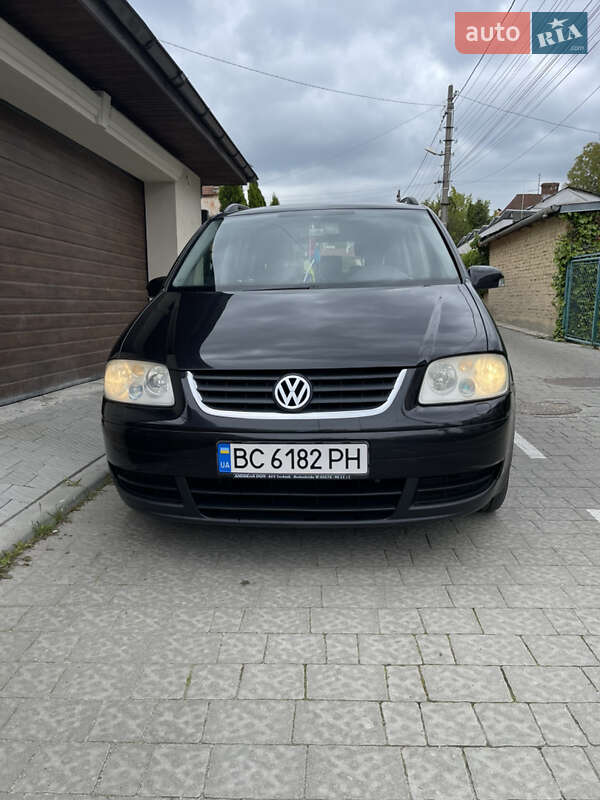 Мінівен Volkswagen Touran 2003 в 