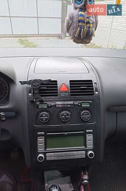 Мінівен Volkswagen Touran 2004 в 