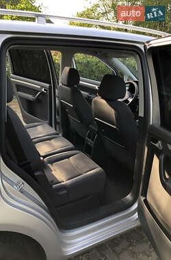 Минивэн Volkswagen Touran 2006 в 