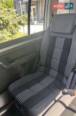 Мінівен Volkswagen Touran 2015 в 
