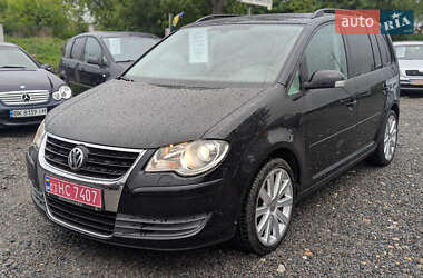 Минивэн Volkswagen Touran 2009 в 