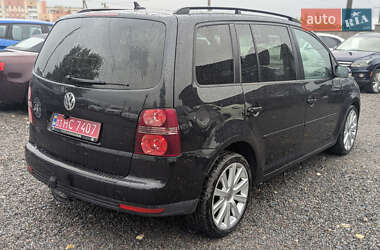 Минивэн Volkswagen Touran 2009 в 