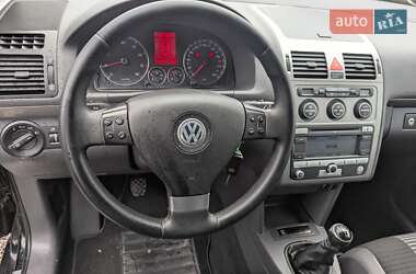 Минивэн Volkswagen Touran 2009 в 