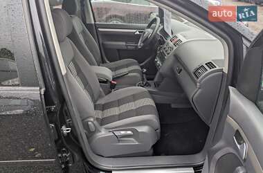 Минивэн Volkswagen Touran 2009 в 