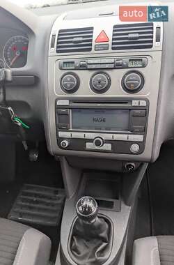 Минивэн Volkswagen Touran 2009 в 