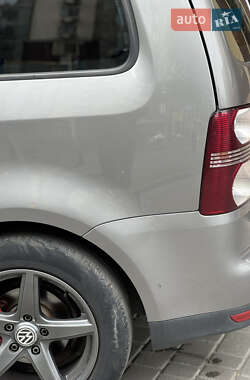 Минивэн Volkswagen Touran 2008 в 