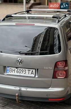 Минивэн Volkswagen Touran 2008 в 