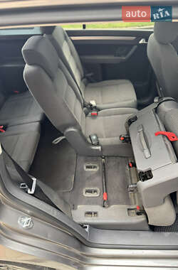 Минивэн Volkswagen Touran 2008 в 