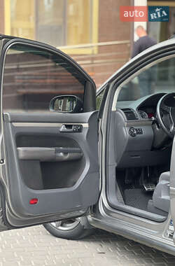 Минивэн Volkswagen Touran 2008 в 
