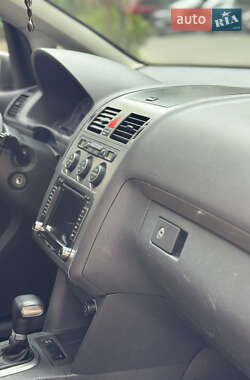 Минивэн Volkswagen Touran 2008 в 