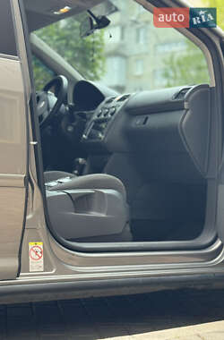 Минивэн Volkswagen Touran 2008 в 