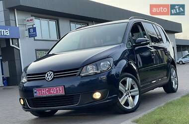 Мінівен Volkswagen Touran 2011 в Сарнах