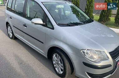 Мінівен Volkswagen Touran 2008 в 