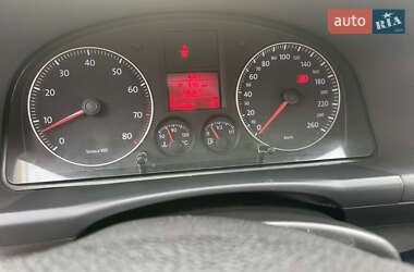 Мінівен Volkswagen Touran 2008 в 