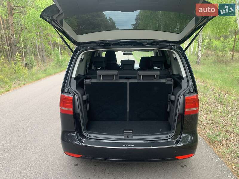 Мінівен Volkswagen Touran 2011 в Зарічному