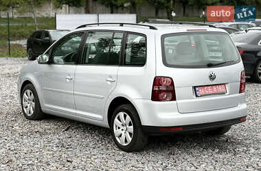 Минивэн Volkswagen Touran 2008 в 