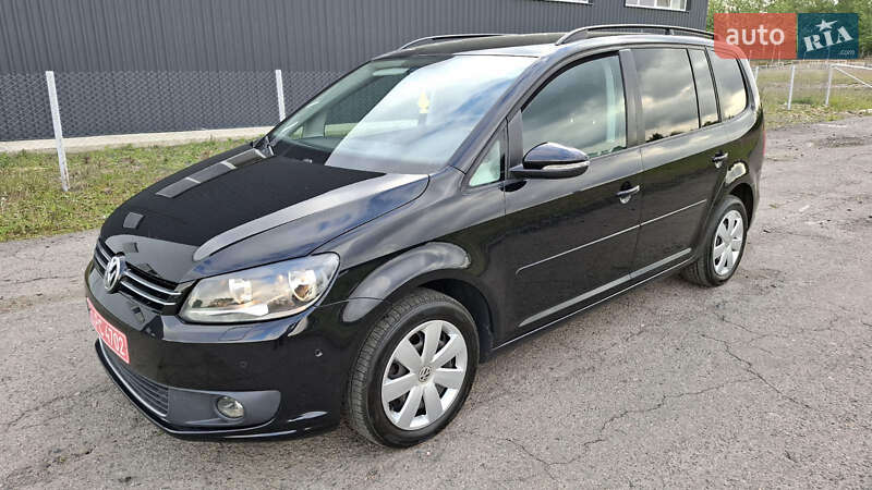 Минивэн Volkswagen Touran 2013 в 